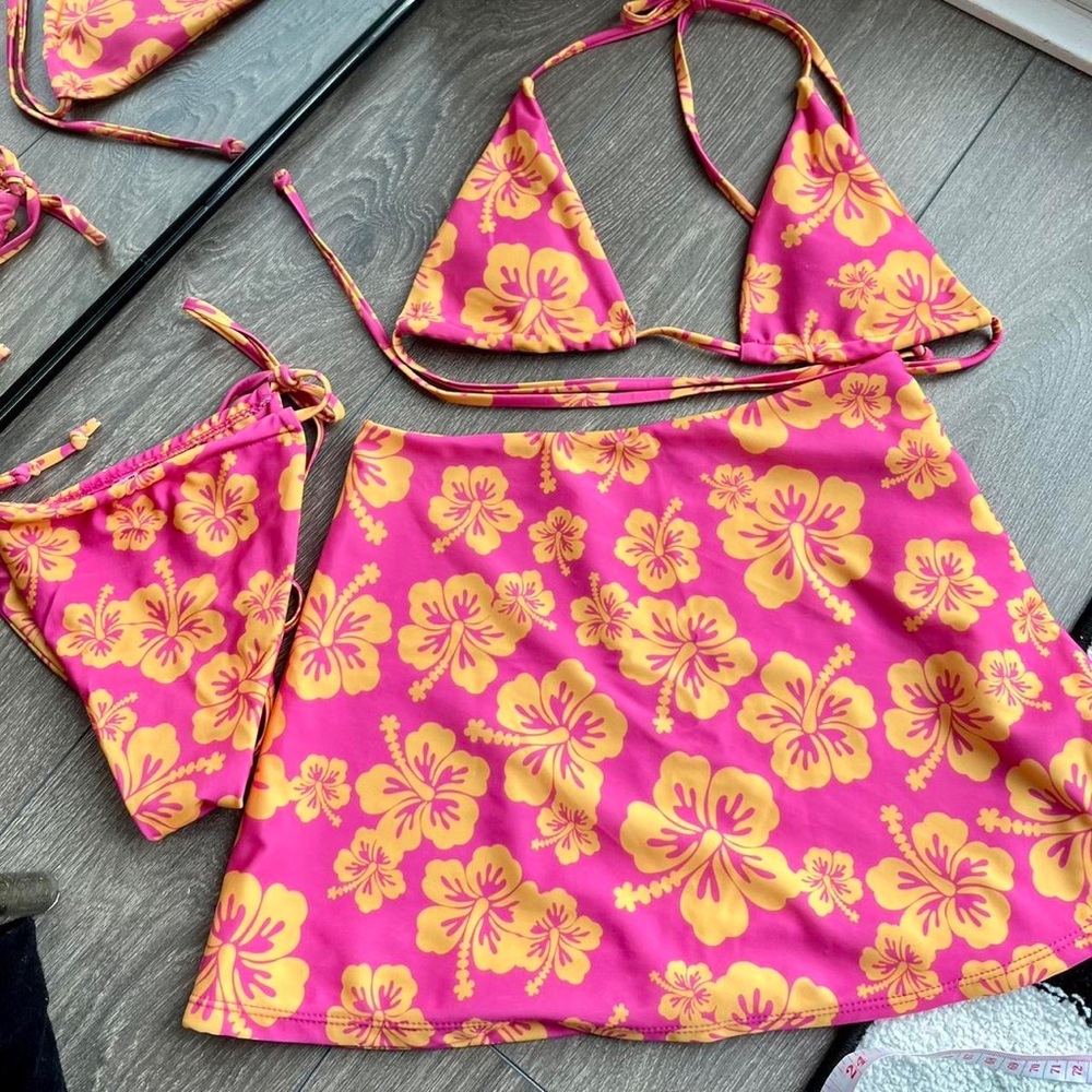 Brand new Evry jewels three piece bikini set